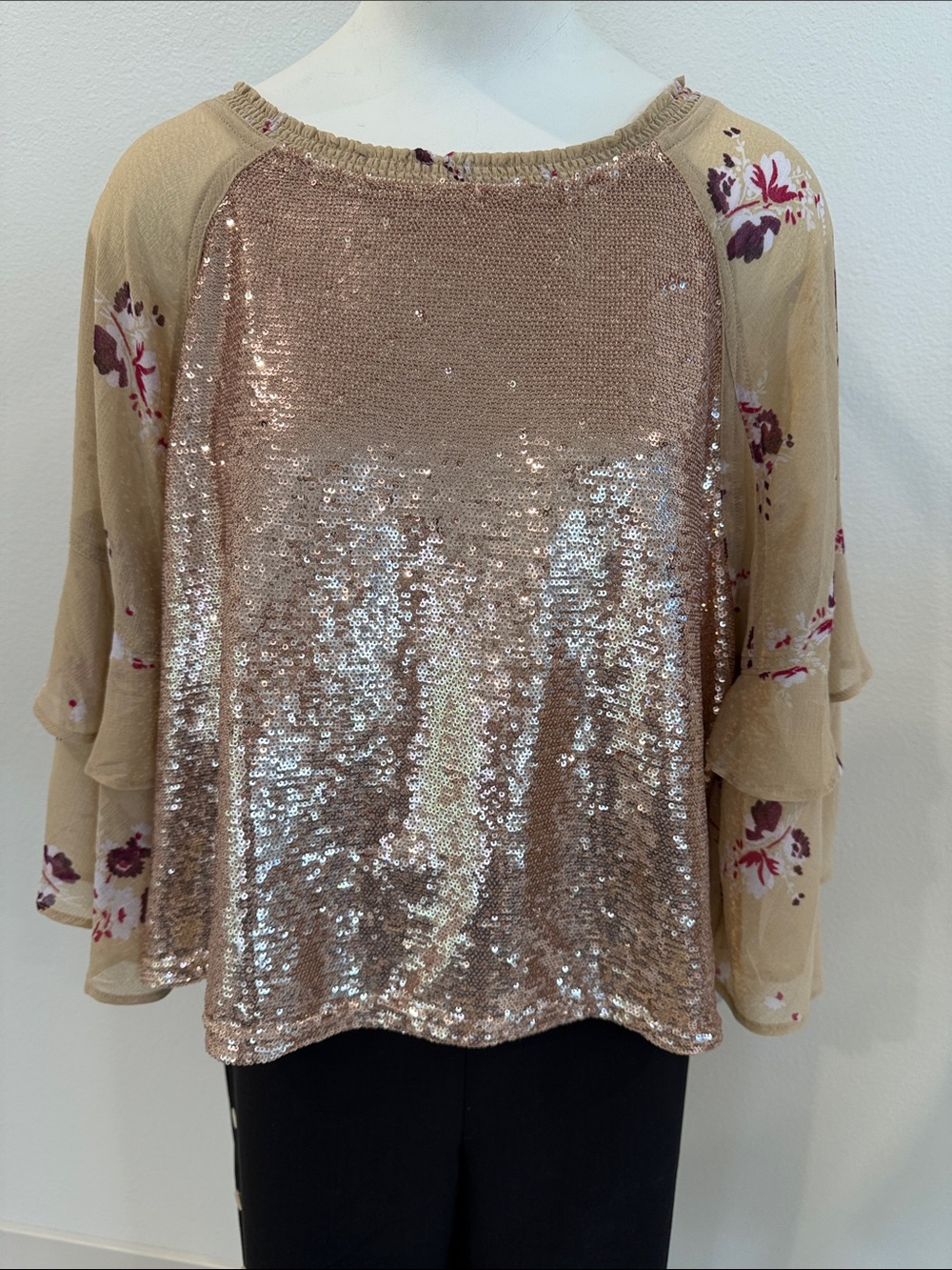 Free People Rose Gold Sequin Front Floral Sleeve Blouse Sz M